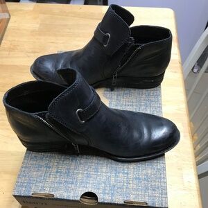 Women’s Born Kristina Boots Size 8